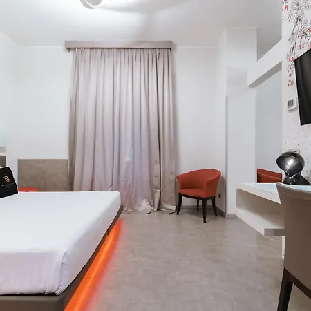 Montenapoleone Suites-2