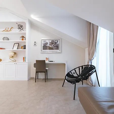 Montenapoleone Suites-3
